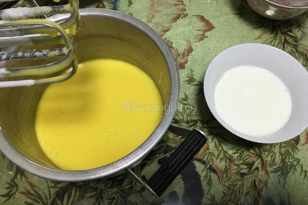 10寸戚风蛋糕的做法图解9