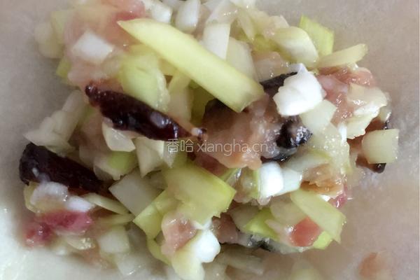 韭菜黄香菇猪肉饺子(附带详细包饺子步骤)的做法图解9