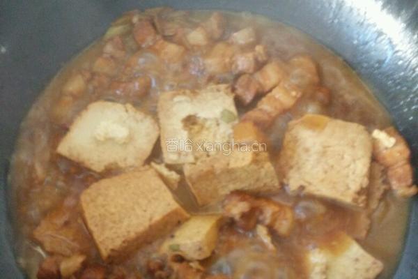五花肉烧冻豆腐的做法图解9