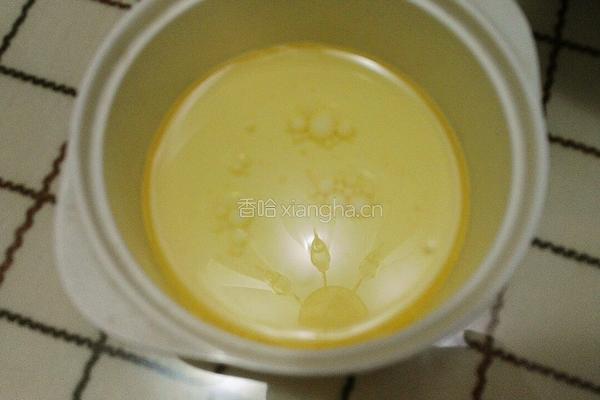 葡萄干樱桃果酱蛋糕卷~抹茶双色蛋糕卷的做法图解4