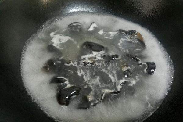佛手瓜炒木耳的做法图解6
