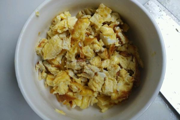 腊味彩疏炒饭的做法图解9