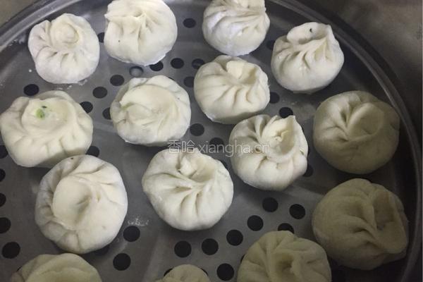 萝卜茎粉条素馅小笼包的做法图解3