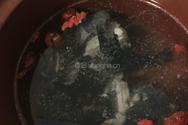 板栗乌鸡汤的做法图解5