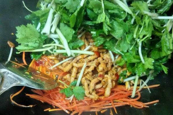 芹菜胡萝卜肉丝的做法图解7