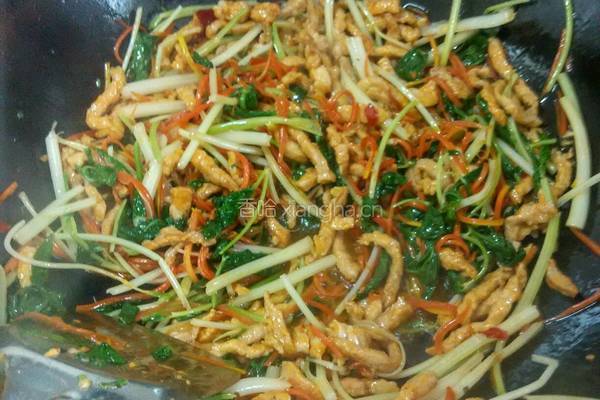 芹菜胡萝卜肉丝的做法图解8
