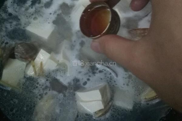 花蛤豆腐汤的做法图解7