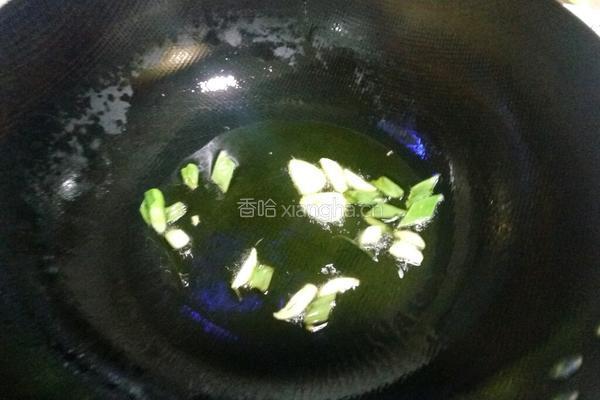 韭菜炒土豆片的做法图解3