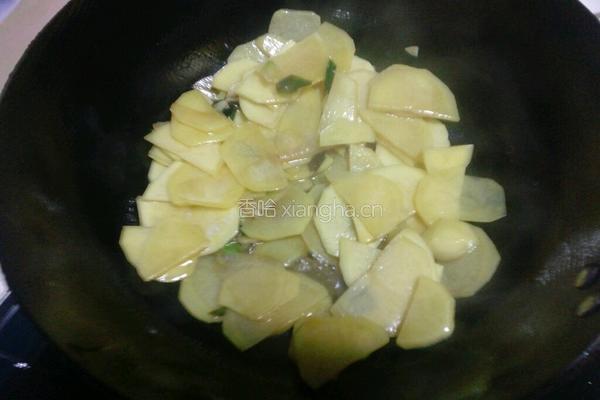 韭菜炒土豆片的做法图解5