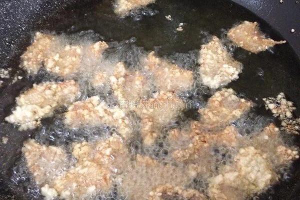 炸酥肉的做法图解6