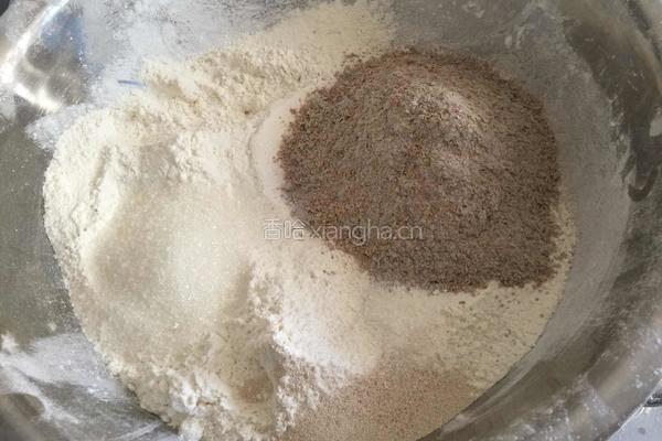全麦蔓越莓吐司的做法图解2