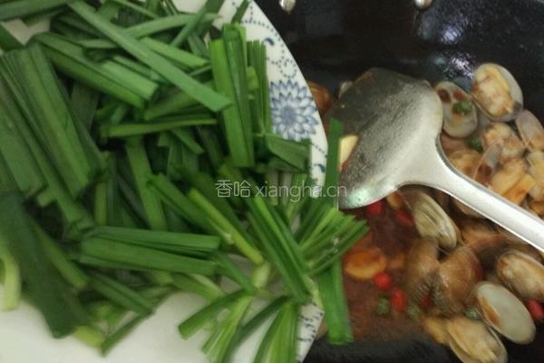 韭菜爆炒花蛤的做法图解9