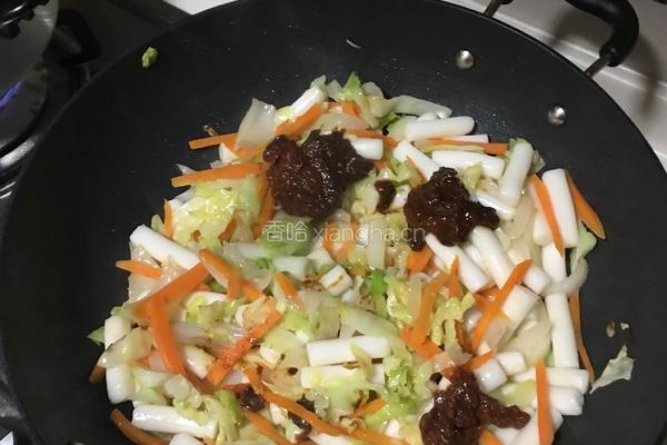 豆瓣酱炒年糕的做法图解7
