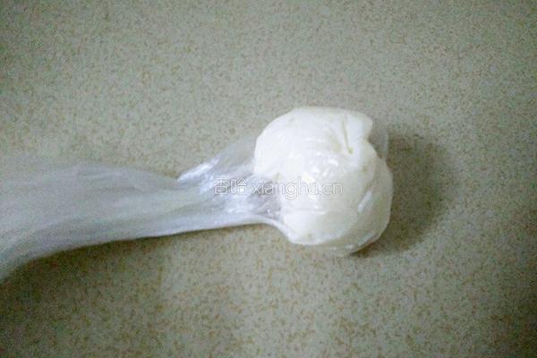 水果沙拉（火龙果香蕉）的做法图解3