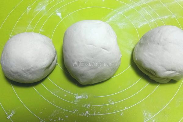 椒盐花卷的做法图解5