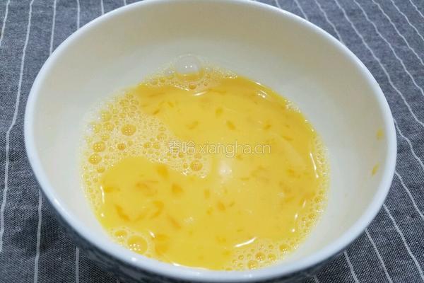 茼蒿菜炒鸡蛋的做法图解2