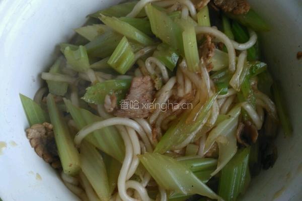 芹菜爆炒粉条