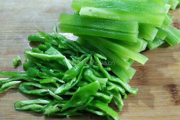 莴笋炒瘦肉的做法图解4