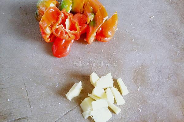 五花肉烧扁豆的做法图解5