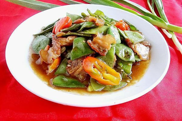 五花肉烧扁豆的做法图解14