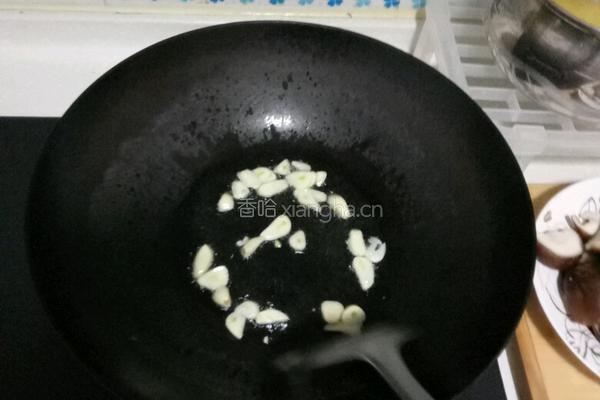 爆烧香菇的做法图解1