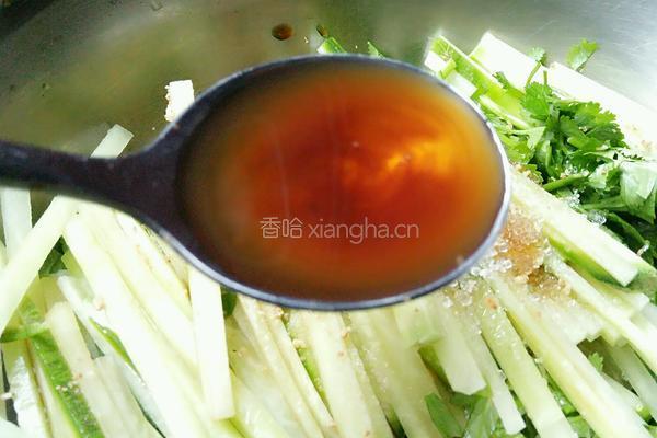 香菜萝卜丝的做法图解11