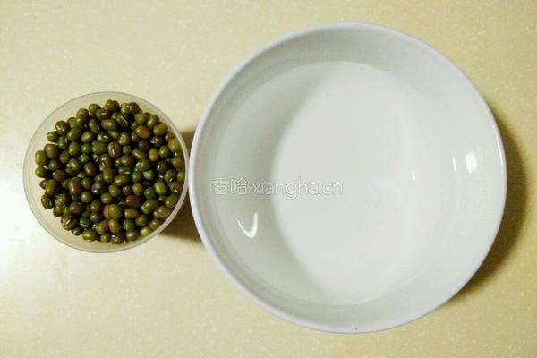 绿豆浆的做法图解1
