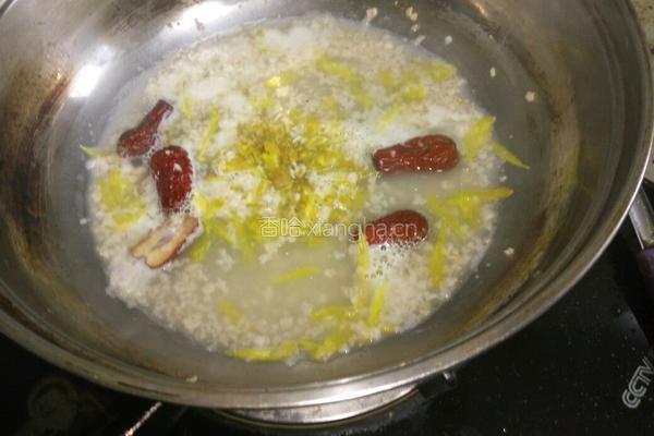 红枣麦片菊花粥的做法图解4