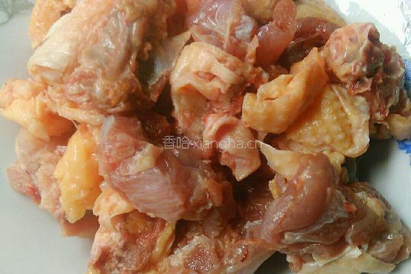 四季豆烧鸡的做法图解1