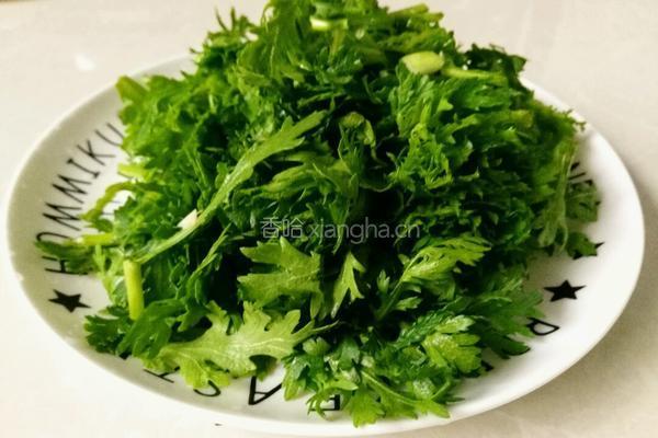 鸡蛋烩茼蒿的做法图解4