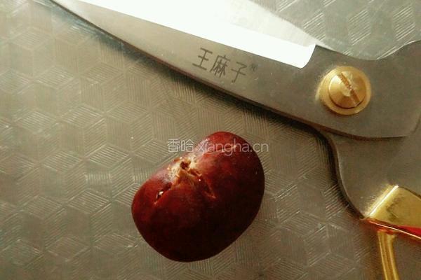 水煮板栗的做法图解3