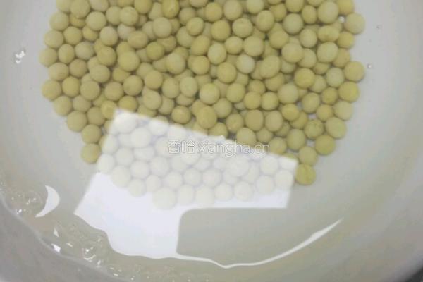 自制豆浆☞不用豆浆机的做法图解1