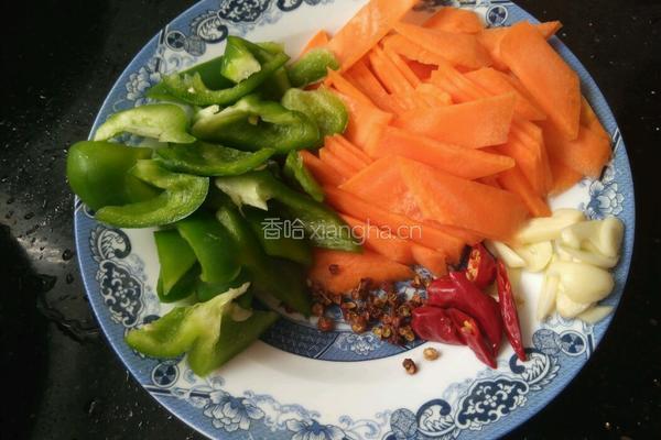 腊肉炒包菜的做法图解4