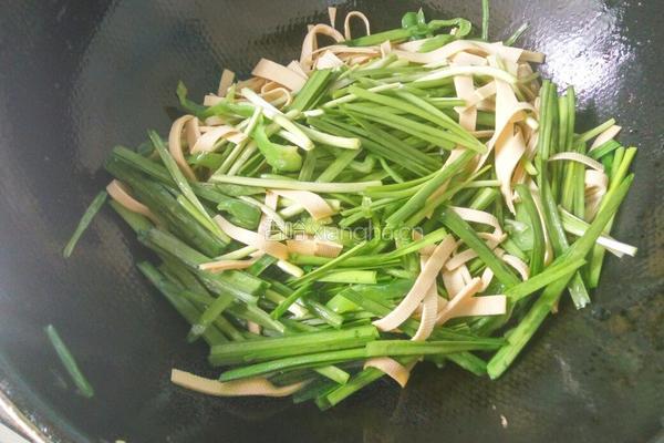 韭菜炒千张的做法图解5