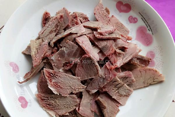 豆芽炒牛肉的做法图解2