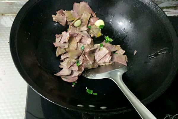 豆芽炒牛肉的做法图解4