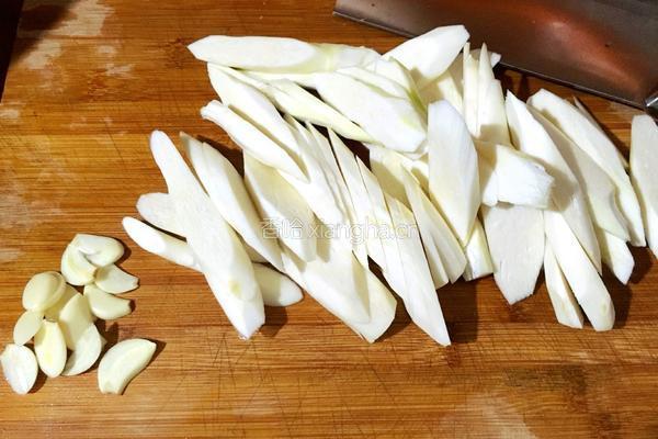 牛肉炒茭白的做法图解5