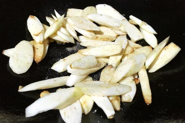 牛肉炒茭白的做法图解10
