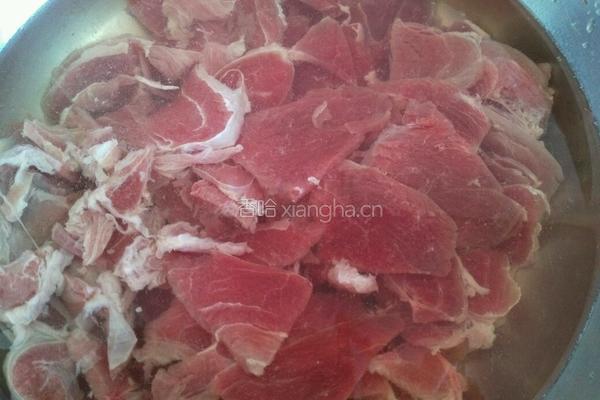 孜然羊肉的做法图解2