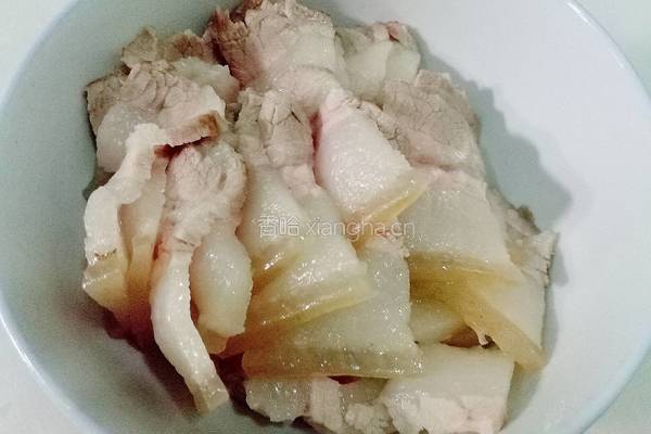 回锅肉炒花菜的做法图解3
