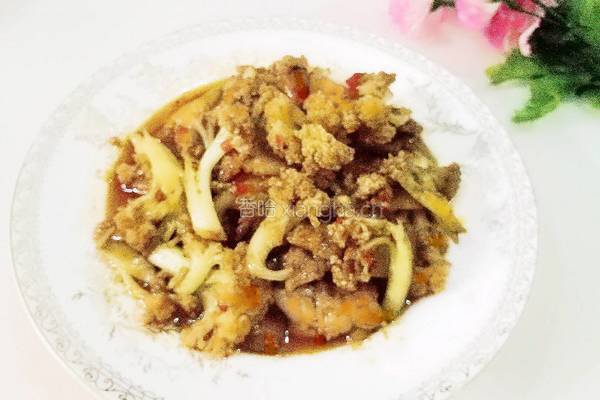回锅肉炒花菜的做法图解9