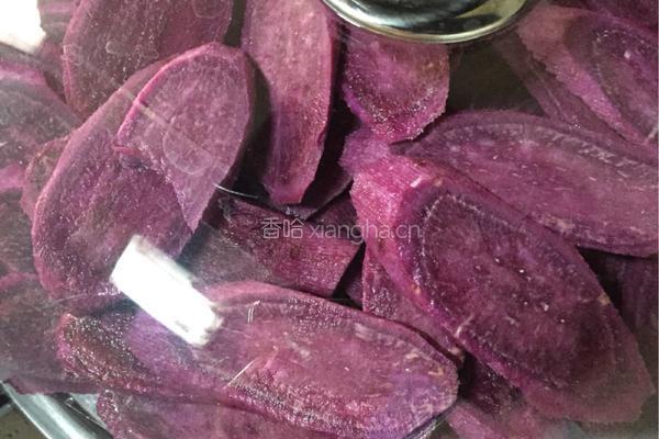 黑芝麻核桃仁紫薯月饼的做法图解2