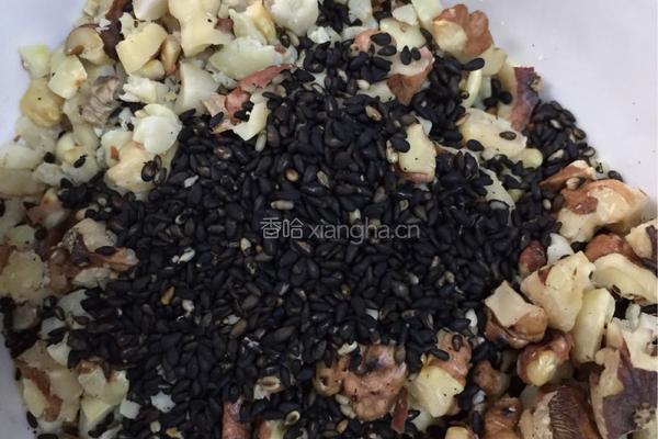 黑芝麻核桃仁紫薯月饼的做法图解4
