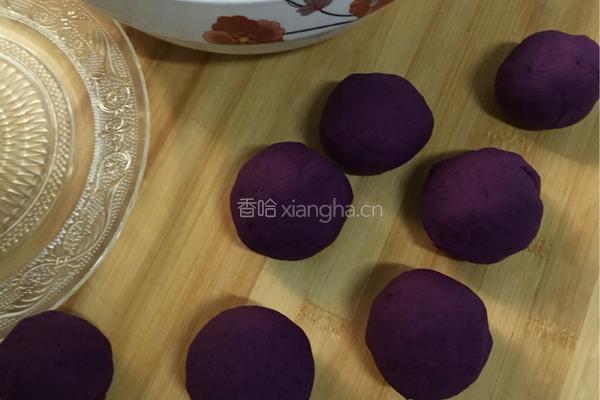 黑芝麻核桃仁紫薯月饼的做法图解6