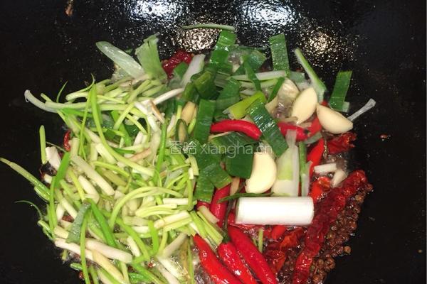 炒红99火锅底料的做法图解5