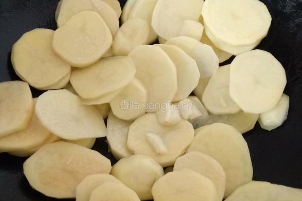 香煎土豆片的做法图解3