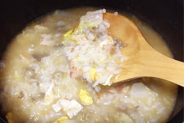 牛肉虾仁白菜鸡蛋粥的做法图解8