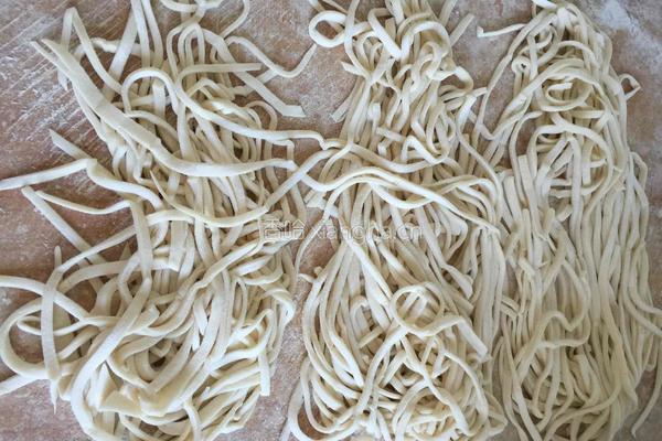 西红柿牛肉面的做法图解13