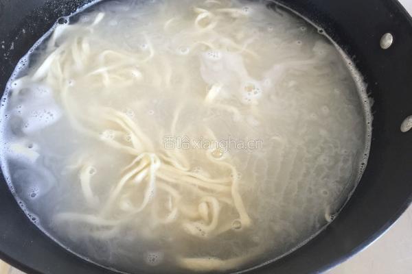 西红柿牛肉面的做法图解14