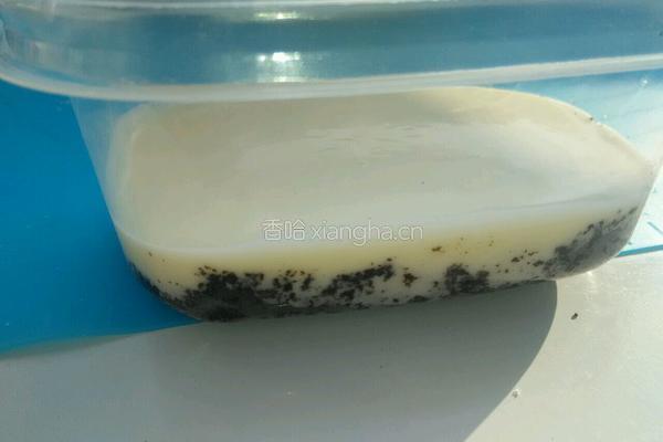 彩虹慕斯蛋糕的做法图解13